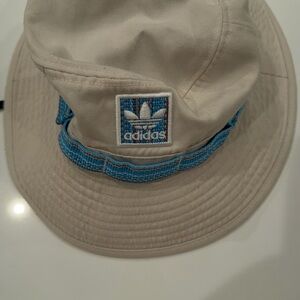 Adidas Cream Bucket Hat with Blue Accent